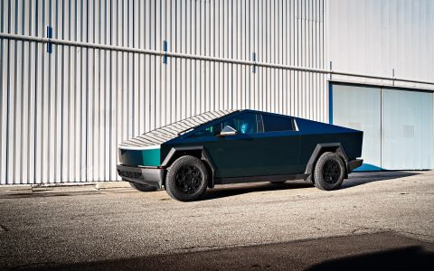 Forest Green Wrapped Tesla Cybertruck with CYBRHEX Forged Unplugged Performance Gloss Black Wheels 1920px (2)