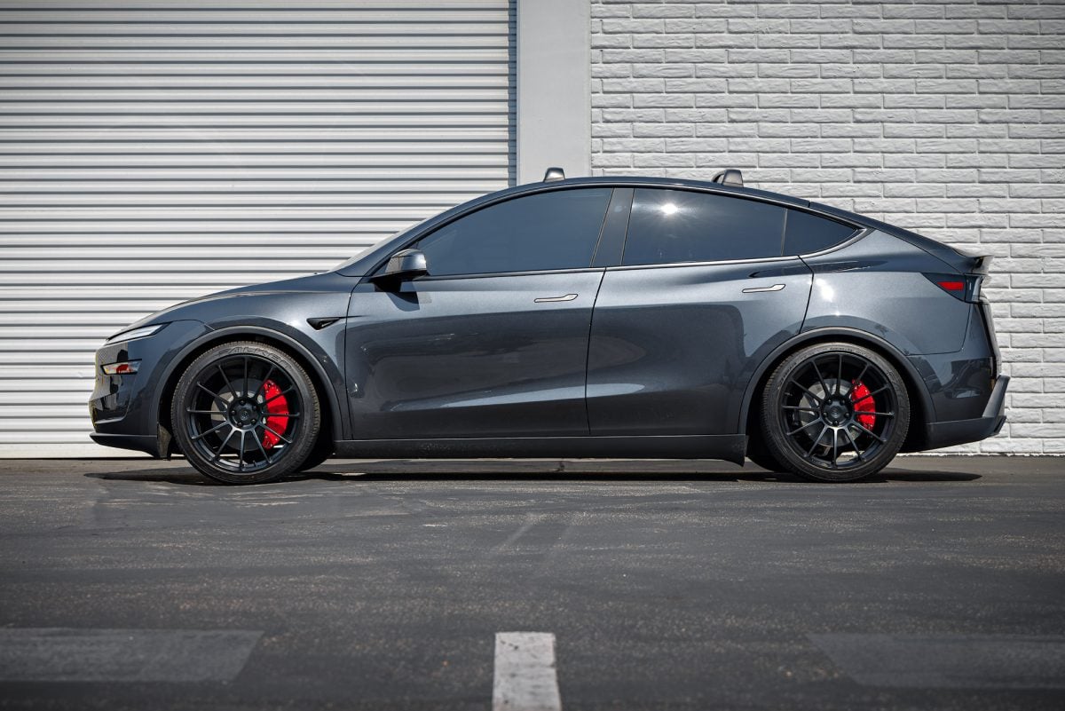 Stealth Gray Tesla Model Y Juniper on 21-Inch UP Forged UP-03 Wheels in Satin Black