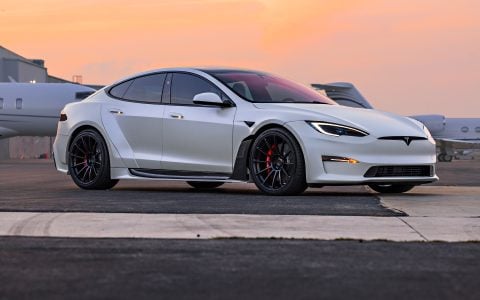 Joe Rogan Pearl White Tesla Model S Plaid S-APEX build done by Unplugged Performance 1920px Image (28)