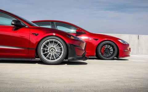 Red Mica Tesla Model S Plaid _ Ultra Red Tesla Model 3 Performance Highland Track Builds with UP-03 Forged Race Wheels 3840px (9)_1