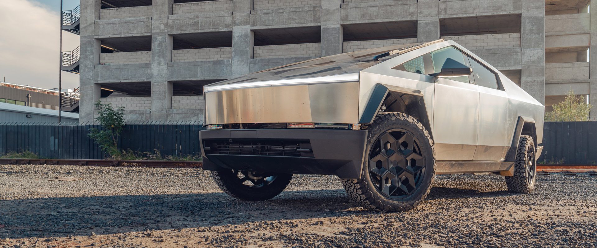 AFTERMARKET FORGED OFF-ROADING & OVERLANDING WHEELS 