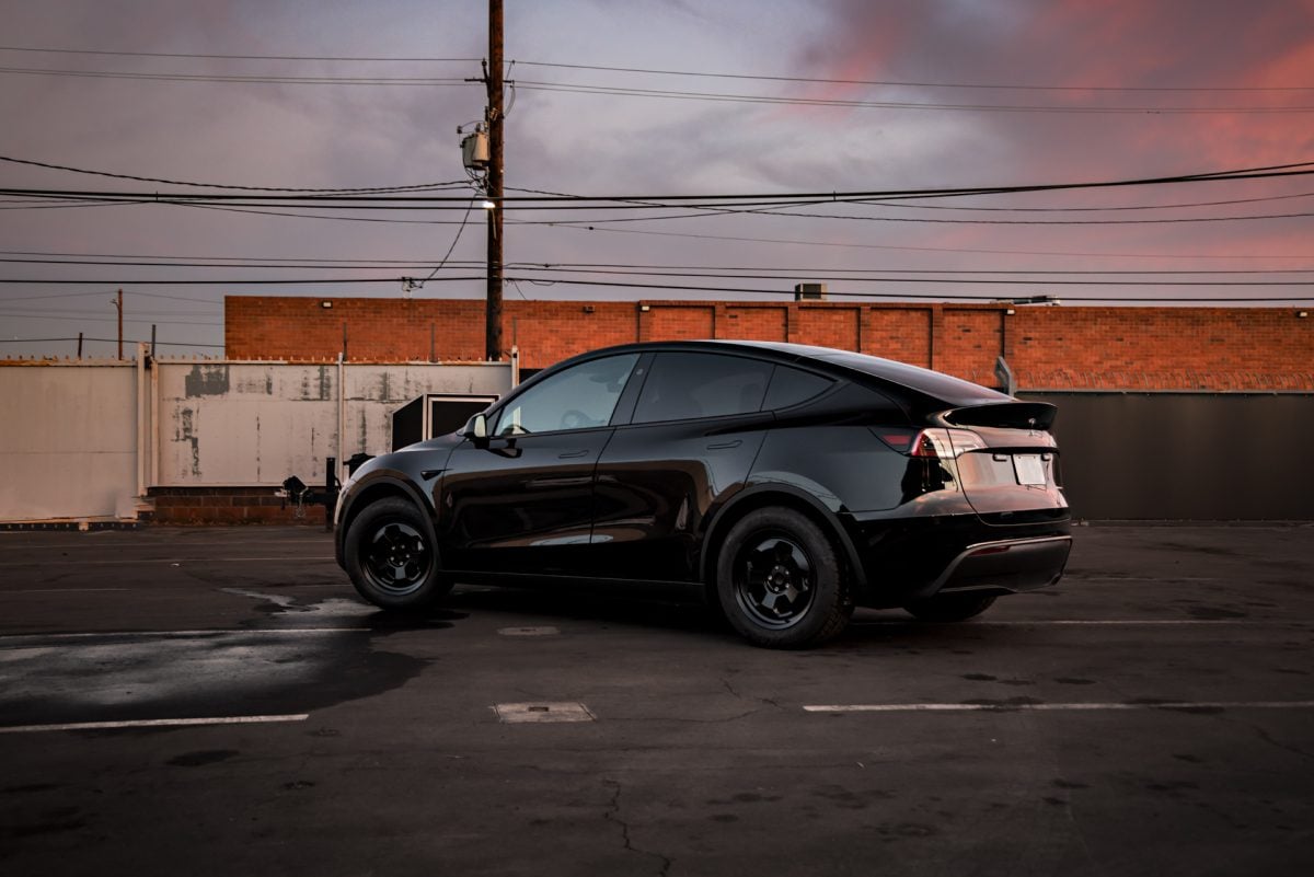 Black Tesla Model Y Dual Motor on UP.FIT Forged PD Wheels in Satin Black