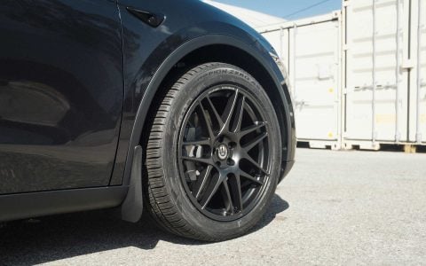 Stealth Grey Tesla Model Y Long Range with UP x BBS Flugplatz Wheels in Asteroid Graphite 8 Stealth Grey Tesla Model Y Long Range with UP x BBS Flugplatz Wheels in Asteroid Graphite
