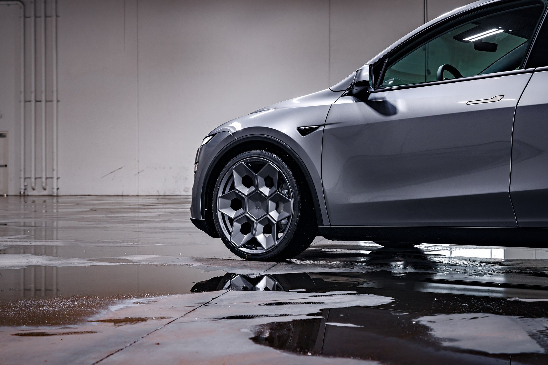 Tesla Model Y – Wheel And Tire Guide