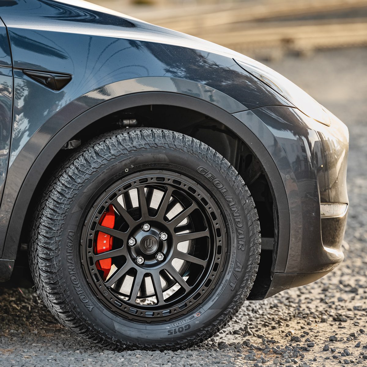 Tesla Cybertruck UP-03 Beadlock Wheel and Tire Package