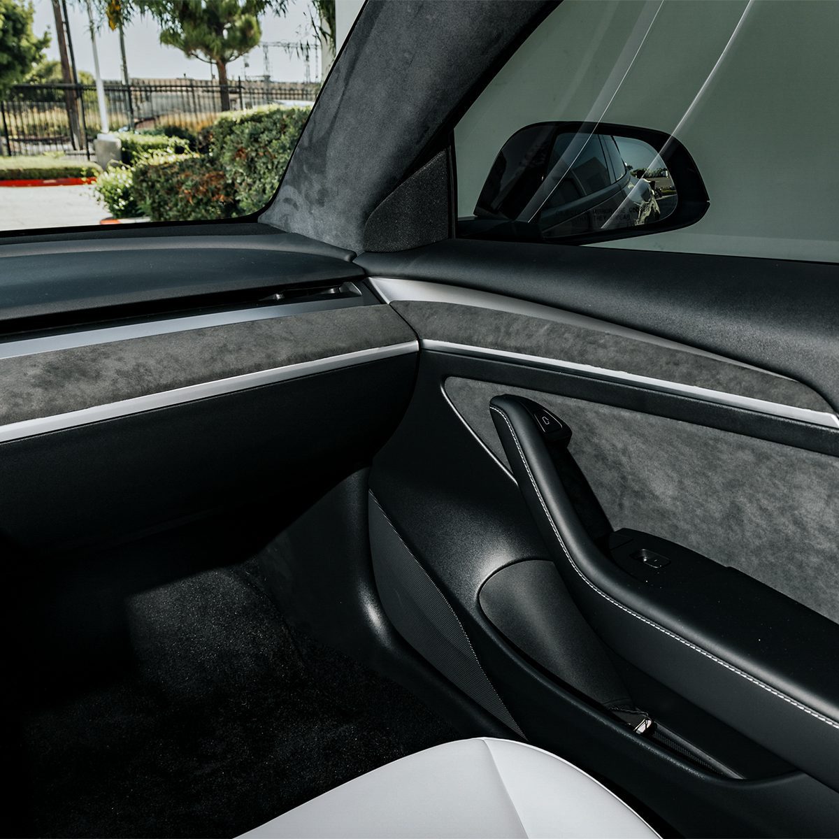 2026+ Tesla Model Y / Performance - Interior Upgrades